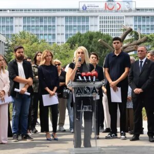 yolsuzluk sorusturmasina tepki kXA8ebDy