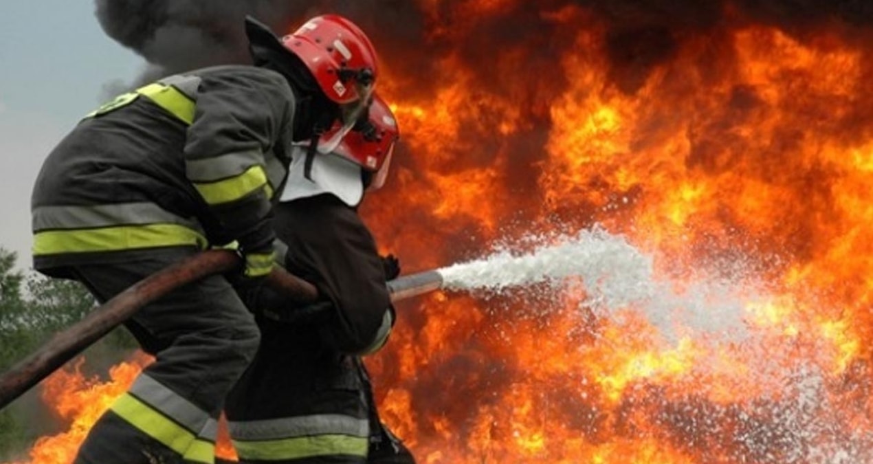 yangin 3 evi kullanilmaz hale getirdi KdqwxMGE