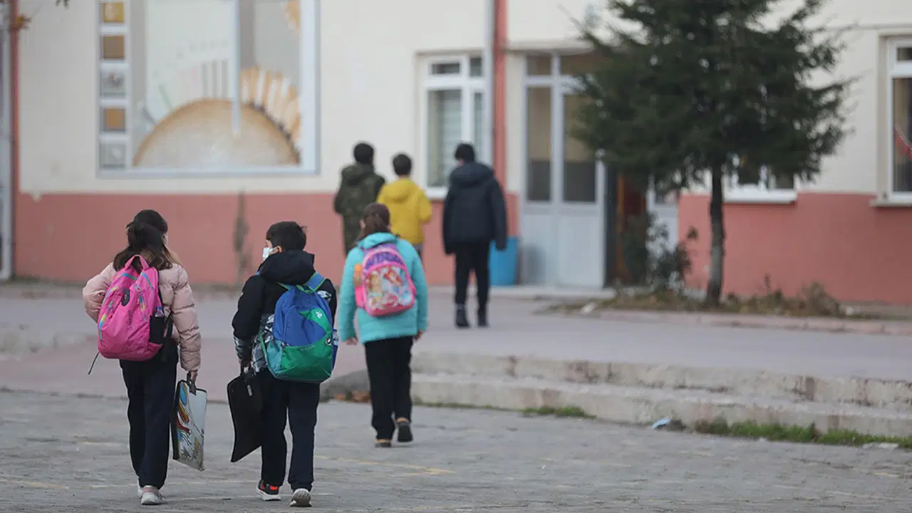 10 kasim bu yil da ara tatile denk geliyor mebe sert tepki hepimiz biliyoruz ki bunlar tesaduf degil zWXLyXhg