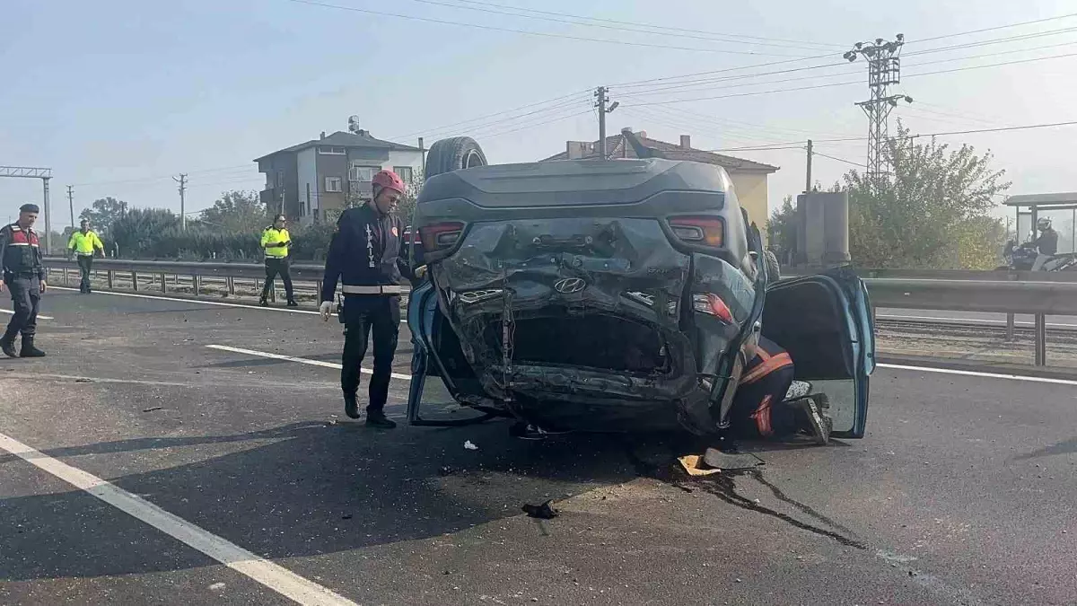 pamukovada otomobil takla atti 2 yarali ivczQ6MB.jpg