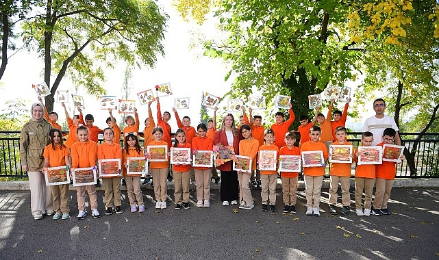 sonbahar yapraklari osmangazide sanata donustu sKwCY45y.jpg