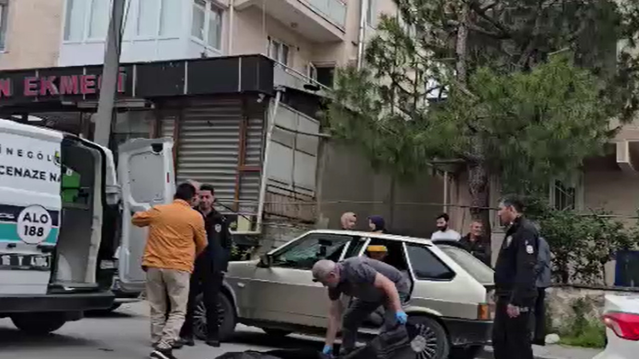 İnegöl’de Park Halindeki Araçta Genç Adamın Şüpheli Ölümü