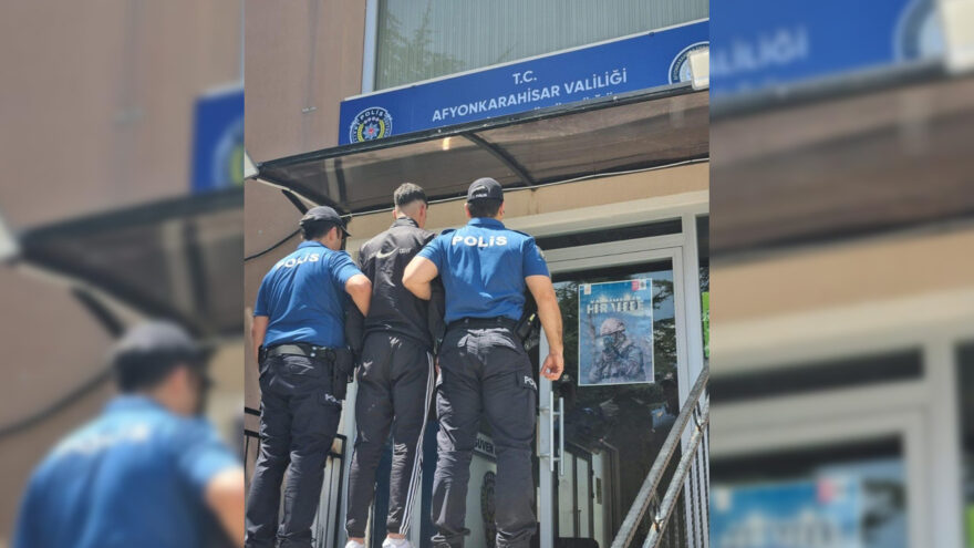 Afyonkarahisar’da Bıçaklı Tehdit: Kavga ve Çatışma Anı