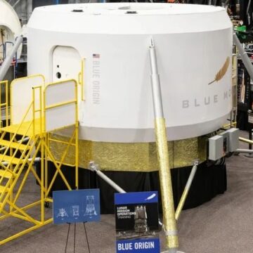 NASA, Blue Origin ile Ay İniş Araçları İçin Astronot Eğitimlerine Başlıyor