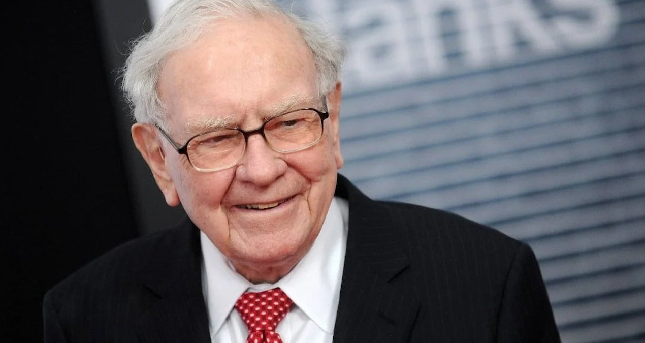 Dünyanın En Zengin İsimlerinden Warren Buffett, Zor Durumdaki Havacılık Sektörüne Yeniden Yatırım Yapıyor